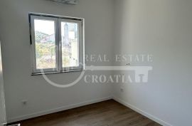 Prodaja, Žaborić, apartman sa pogledom na more i PM, Šibenik - Okolica, Appartamento