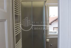 Prodaja, Maksimir, Štoosova, stan sa velikim poslovnim potencijalom, Zagreb, Appartment