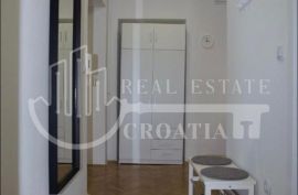 Prodaja, Maksimir, Štoosova, stan sa velikim poslovnim potencijalom, Zagreb, Flat