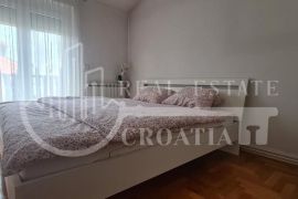 Prodaja, Donja Dubrava, nekretnina sa 2 stambene jedinice i okućnicom, Zagreb, Casa