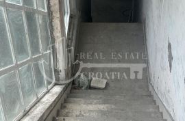 Prodaja, Žitnjak, poslovna zgrada-hala-uredi 850m2, Zagreb, Poslovni prostor