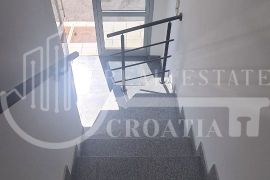 Prodaja, Marčelji, stan 75,43m2+PM, 1. kat (85), Viškovo, Stan