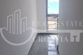 Prodaja, Marčelji, stan 75,43m2+PM, 1. kat (85), Viškovo, Appartement