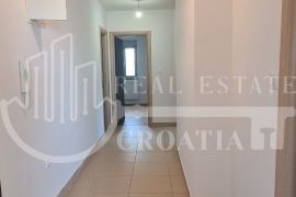 Prodaja, Marčelji, stan 75,64m2+PM, prizemlje (85), Viškovo, Daire