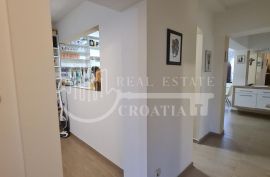 Prodaja, Ravnice, Kolonija kuća 258m2 sa okućnicom i garažom, Zagreb, Appartment