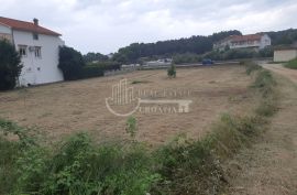 Prodaja, Rab, građevinsko zemljište 2082m2 sa ogromnim poslovnim potencijalom, Rab, Zemljište