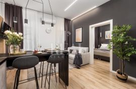 Centar grada, 3 luksuzna apartmana s balkonima!, Rijeka, Apartamento