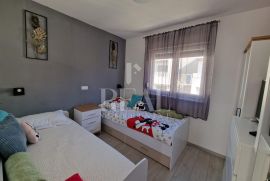 Prava prilika, luksuzan dvosobni stan u Trogiru!!!, Trogir, Appartement