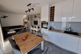 Prava prilika, luksuzan dvosobni stan u Trogiru!!!, Trogir, Appartement