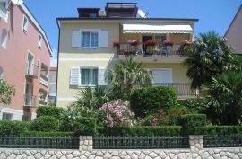 Kuća sa 5 apartmana, Crikvenica, Maison