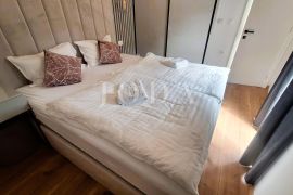 Apartman s bazenom na prestižnoj lokaciji!, Malinska-Dubašnica, Appartamento