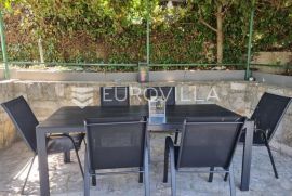 Otok Čiovo, Slatine - apartmanska kuća blizu mora, Split - Okolica, House