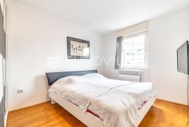 Zagreb, Martinovka, uređen trosoban stan s garažom 96 m2, Zagreb, Flat