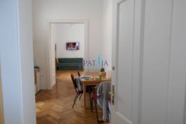 OPATIJA - Stan, 2S+DB, 54 m2, 1.kat, strogi centar!!!, Opatija, Apartamento