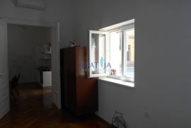 OPATIJA - Stan, 2S+DB, 54 m2, 1.kat, strogi centar!!!, Opatija, Apartamento