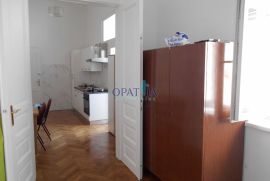 OPATIJA - Stan, 2S+DB, 54 m2, 1.kat, strogi centar!!!, Opatija, Apartamento