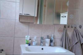 ISTRA, LABIN, STAN I GARAŽA U CENTRU GRADA, Labin, Appartement