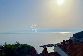 LOŠINJ - 3 ETAŽIRANA STANA U KUĆI 100m od plaže, Mali Lošinj, Дом