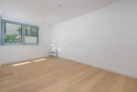 OPATIJA centar STAN 134 m2, Opatija, Flat