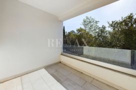 Crikvenica - stan s parkingom na dobroj lokaciji, Crikvenica, Apartamento