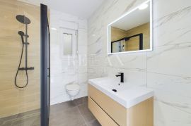 Crikvenica - stan s parkingom na dobroj lokaciji, Crikvenica, Appartement