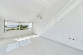 Crikvenica - stan s balkonom i pogledom na more, Crikvenica, Apartamento