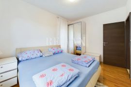 Crikvenica - dvosoban stan na dobroj lokaciji, Crikvenica, Apartamento