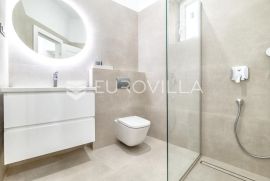 Zagreb, Petrova, atraktivan trosoban stan NKP 81 m2, Zagreb, Flat