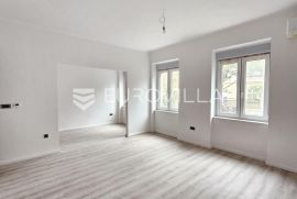 Zagreb, Petrova, atraktivan trosoban stan NKP 81 m2, Zagreb, Appartment