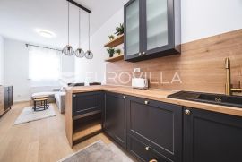 Zagreb, Branimirova, moderan dvosoban stan NKP 33,50 m2 + VPM, Zagreb, Flat