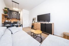 Zagreb, Branimirova, moderan dvosoban stan NKP 33,50 m2 + VPM, Zagreb, شقة