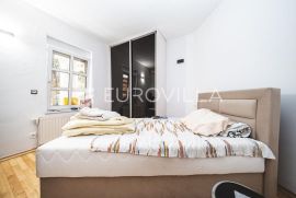 Zagreb, Voltino, predivna kuća s bazenom površine 176 m2, Zagreb, Casa