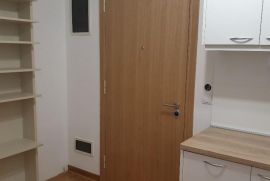 Luksuzan stan u centru sa garažnim mestom ID#1794, Stari Grad, Flat