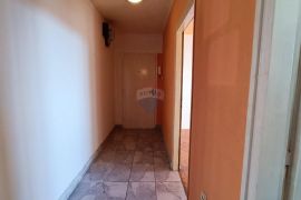 Rijeka, Centar - 2S klasičan stan za adaptaciju, Rijeka, Appartment