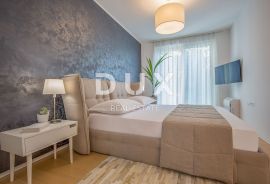 OPATIJA, CENTAR - luksuzan stan u novogradnji s bazenom, pogled, 150m od mora, Opatija, Apartamento