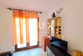 OPATIJA, POBRI – poslovna zgrada površine 256 m², Opatija - Okolica, Casa