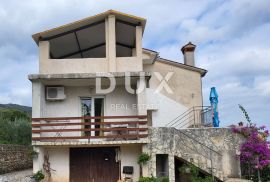 ISTRA, LABIN - Kuća sa 6 apartmana i pogledom na more, Labin, House