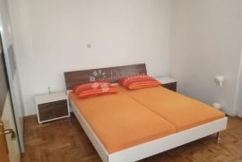 Ekskluzivni Objekat sa Poslovnim Prostorima, Stanom i 8 Apartmana, Dugi Rat, بيت