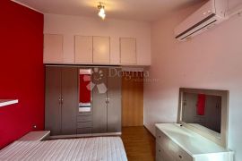 DVOETAŽNI STAN 70 M2, 2 PARKINGA - Pula/Gregovica, Pula, Apartamento