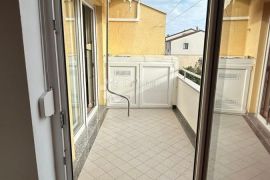 DVOETAŽNI STAN 70 M2, 2 PARKINGA - Pula/Gregovica, Pula, Apartamento