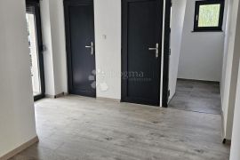 Poslovni prostor za najam – Varaždin, 110 m², Varaždin, Propriedade comercial