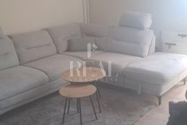 Prodaja stana u neboderu na Podmurvicama 1S+DB  41 M2, Rijeka, Kвартира