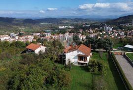 Pazin, kuća s dva stana, Pazin, House