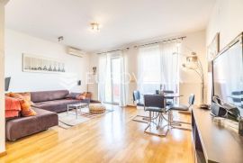 Zagreb, Maksimir, moderno uređen dvosoban stan NKP 57 m2 + VPM, Zagreb, Daire