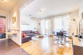 Zagreb, Maksimir, moderno uređen dvosoban stan NKP 57 m2 + VPM, Zagreb, Appartement