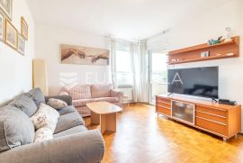 Zagreb, Trnje, trosoban stan površine 65 m2 + garaža, Zagreb, Appartamento