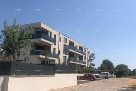 Stan Poreč novi objekti , završeni, useljivi. Blizina nove osnovne škole., Poreč, Flat