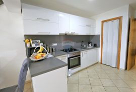 Istra, Novigrad okolica, prostran atraktivan stan, Novigrad, Appartment