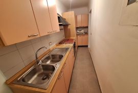 OPATIJA, LOVRAN - stan 75 m2, prvi red do mora, Lovran, Appartment