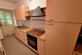 OPATIJA, LOVRAN - stan 75 m2, prvi red do mora, Lovran, Appartment